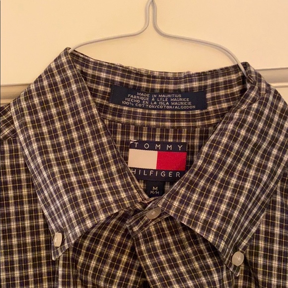 Tommy Hilfiger button down - Picture 3 of 3